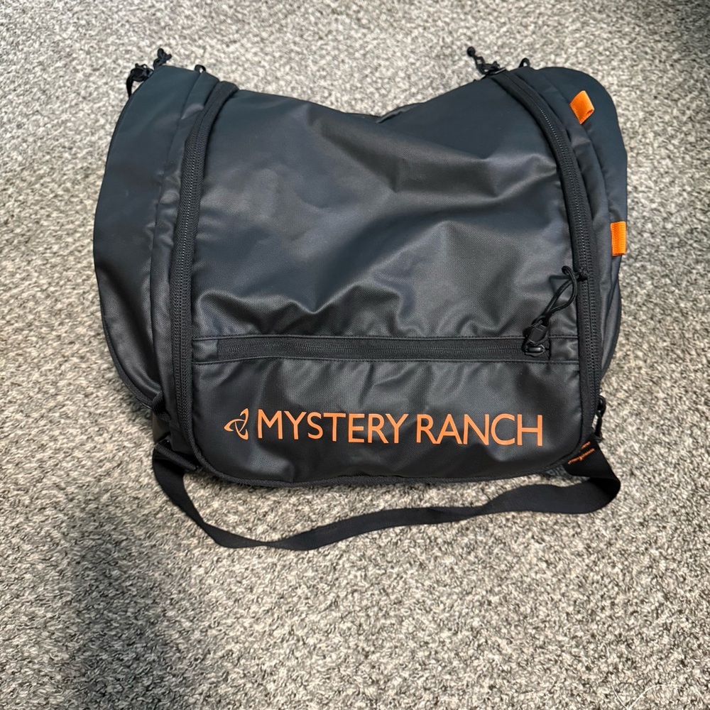🔥TODAY ONLY🔥 Mystery Ranch Mission Duffel